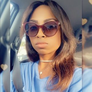 Meet your Posher, Sandra